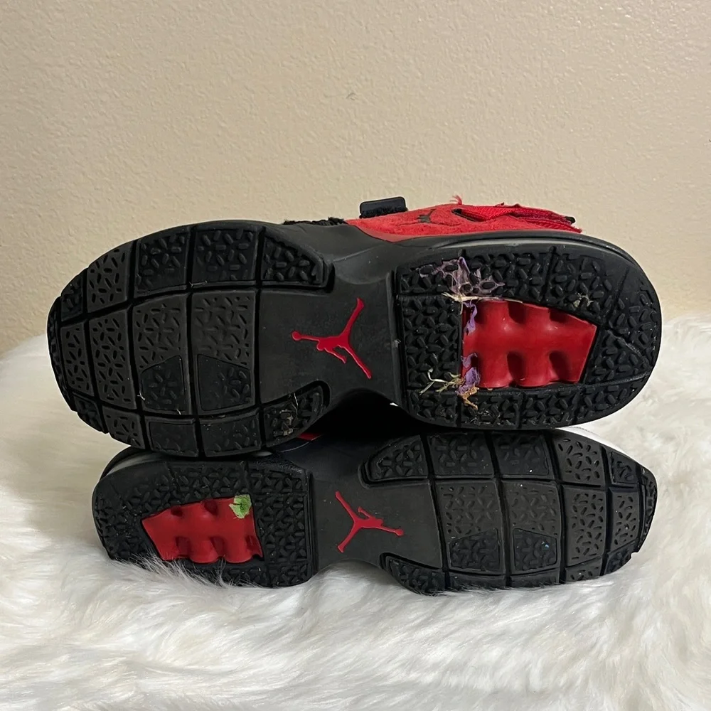Jordan Black Red Sneakers